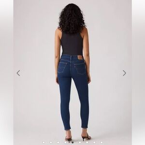 Levi's 721 High Rise Skinny Jeans Size 27